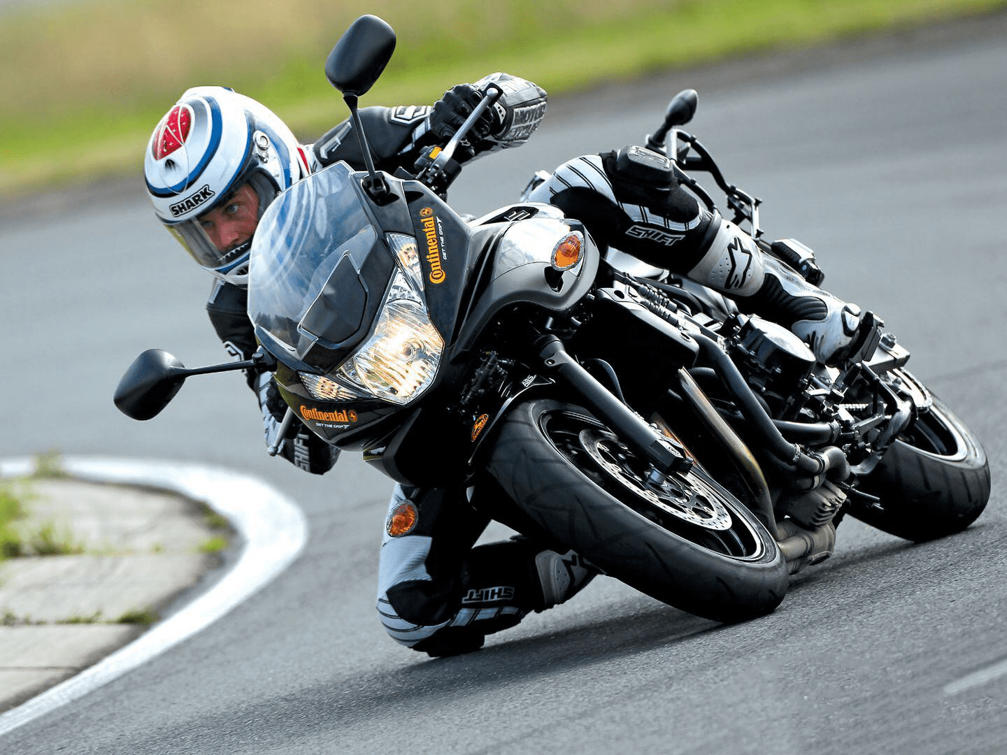Continental ContiSportAttack 2 120/70ZR17 Front & 190/55ZR17 Rear Sports Motorcycle Tires - High-Performance Grip, Enhanced Stability, and Quick Warm-Up 120/70-17, 190/55-17